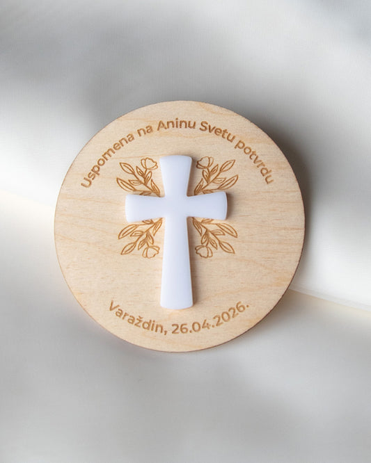 Drveni magnet Križ