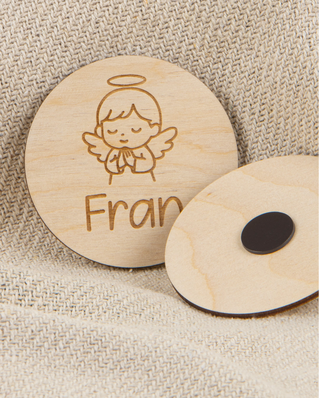 Drveni magnet Anđeo