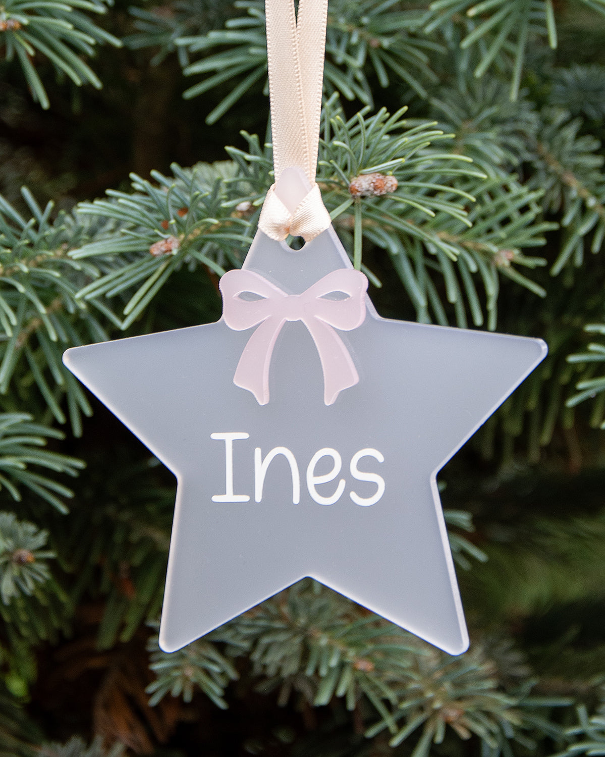 Akrilni ukras Mašnica